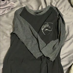 Alphalete 3/4 black & gray top